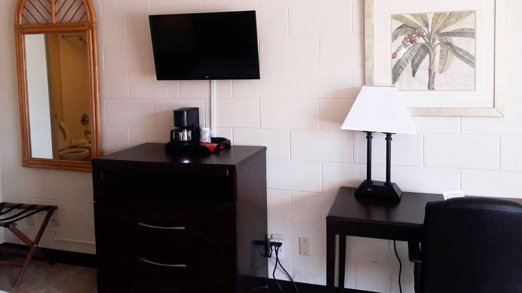 American Quality Lodge Panama City Room photo
