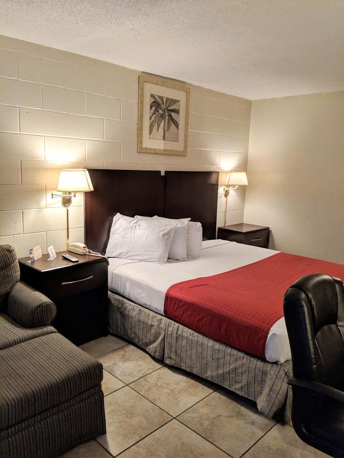American Quality Lodge Panama City Exterior photo
